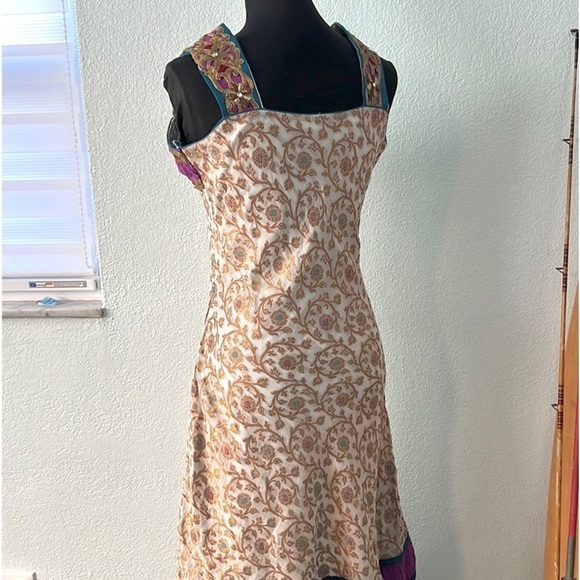 Hand-Made Indian Dress/Anarkali,Stunning,No Zippers, Buttons,Clasps, Size M - Picture 3 of 10